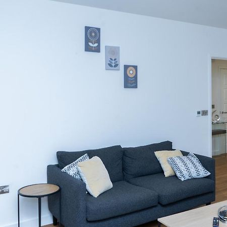 Guerneville 1 Bedroom Luxury Apartment Royal Wharf By Excel Exhibition Centre London Exterior photo